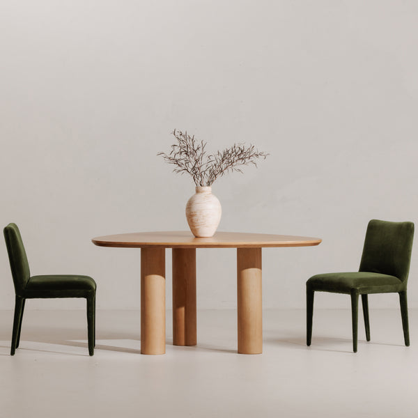 Moe's Calla Dining Chair Green Velvet, Set of 2