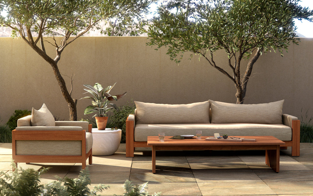 Chapman Outdoor Sofa In 106" In Casa Cream