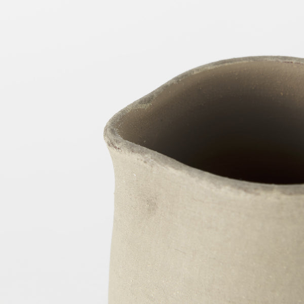 Garand Large 18.8H Two-Toned Black/Natural Ceramic Jug