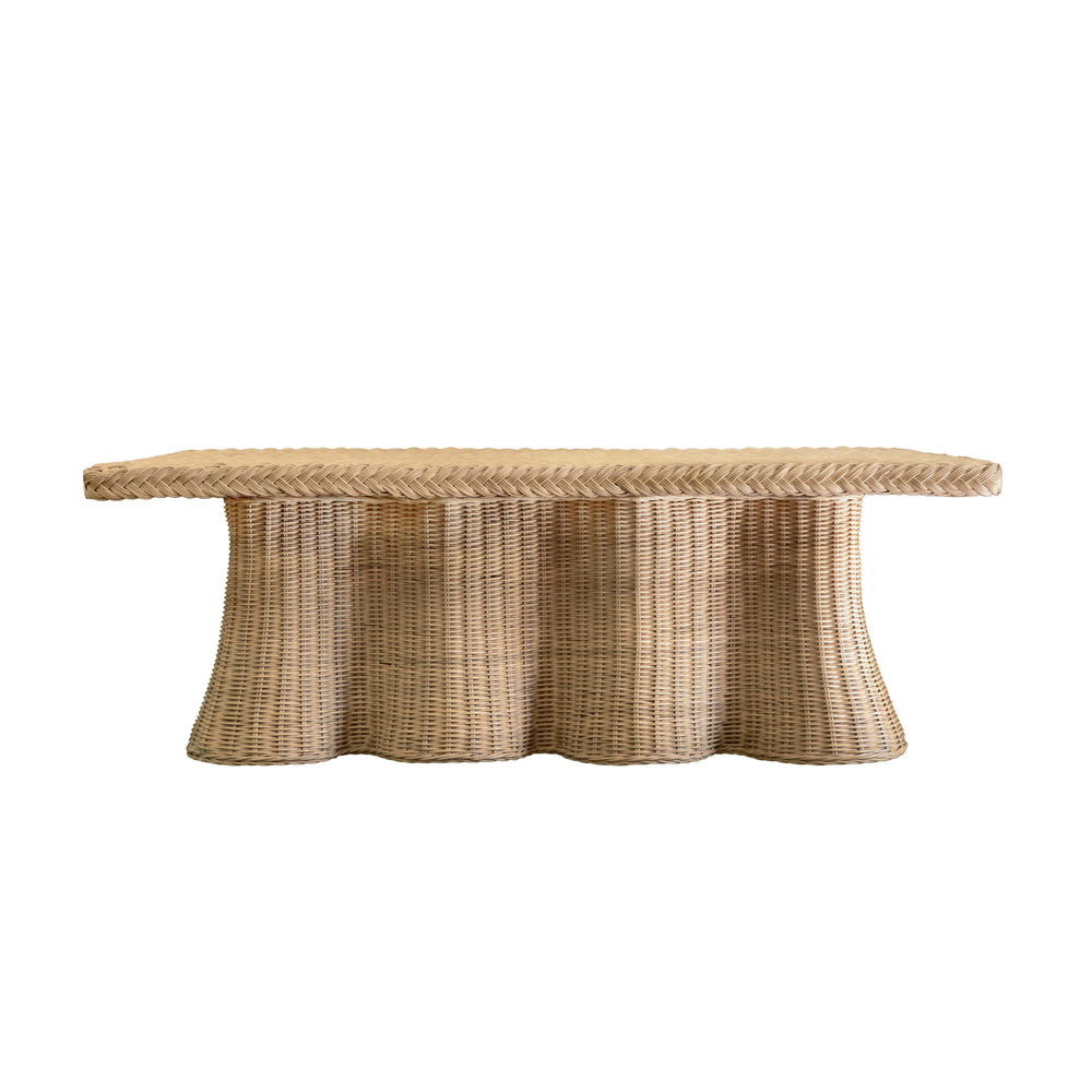 RECTANGULAR COFFEE TABLE WITH BRAIDED EDGE AND SCALLOPPED SKIRT IN NATURAL WOVEN RATTAN