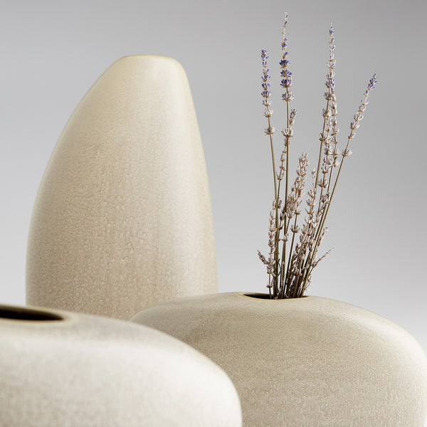 Pebble Vase in Olive Glaze