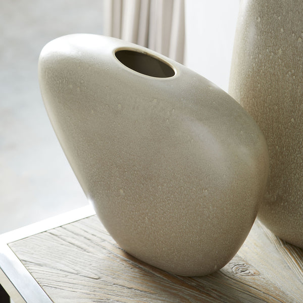 Pebble Vase in Olive Glaze