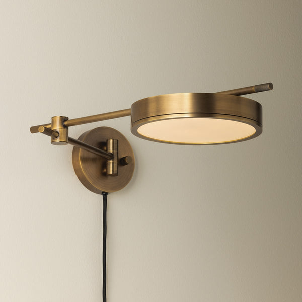THATCHER Plug-in Sconce
