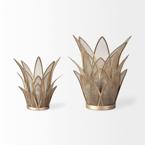 Vero I Small Gold Toned Mesh Metal Leaves Table Candle Holder