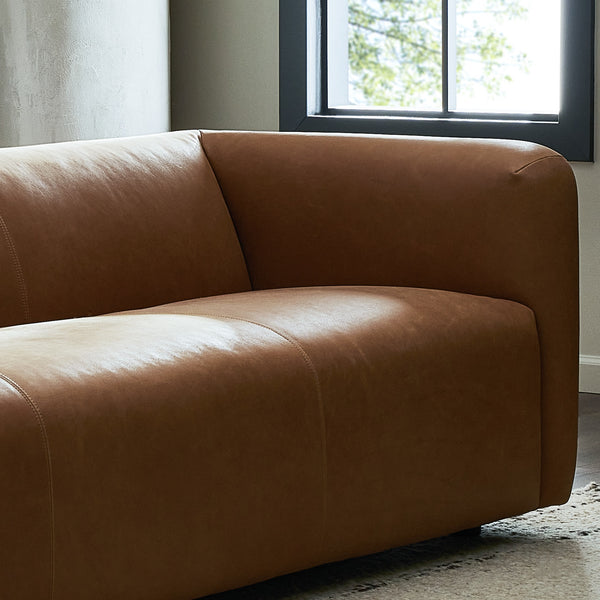 Wellborn Sofa 97" in Palermo Cognac