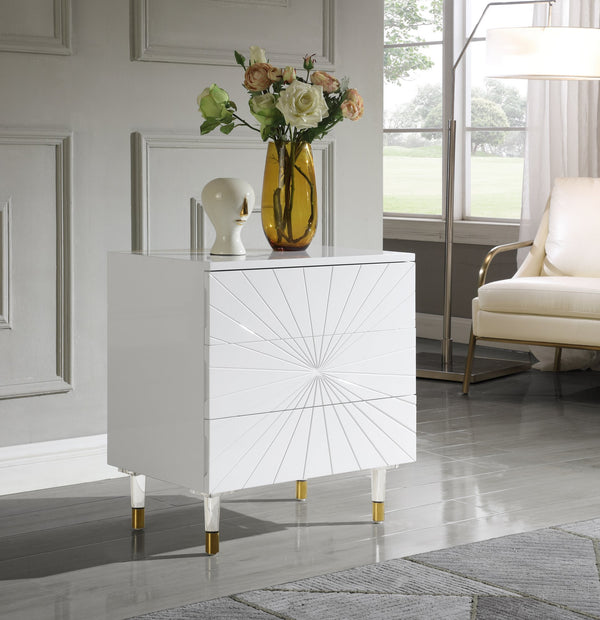Darryl Side Table In White Lacquer