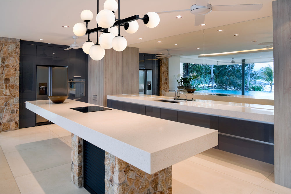 Midnetic 11 Light Island/Billiard in Matte Black Finish