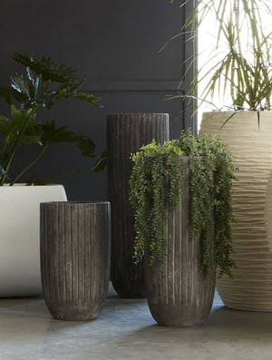 Lourdes Planter, Grey, MD