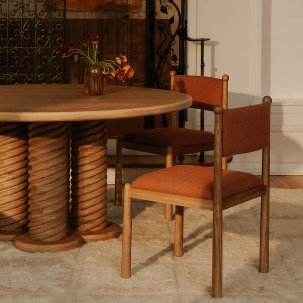 Treccia Round Dining Table in Oak