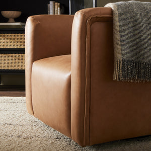 Wellborn Swivel Chair In Palermo Cognac