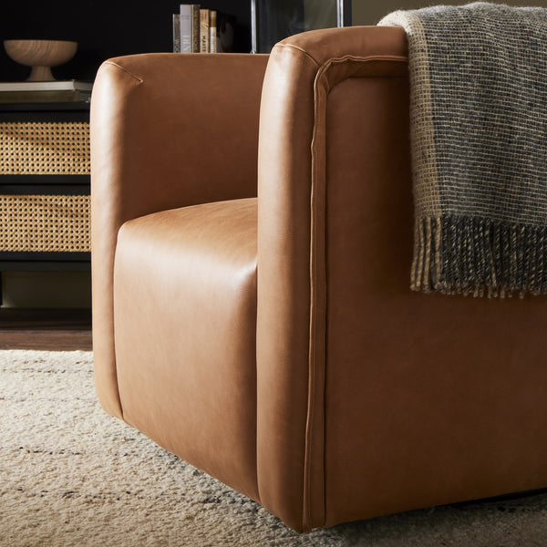 Wellborn Swivel Chair In Palermo Cognac