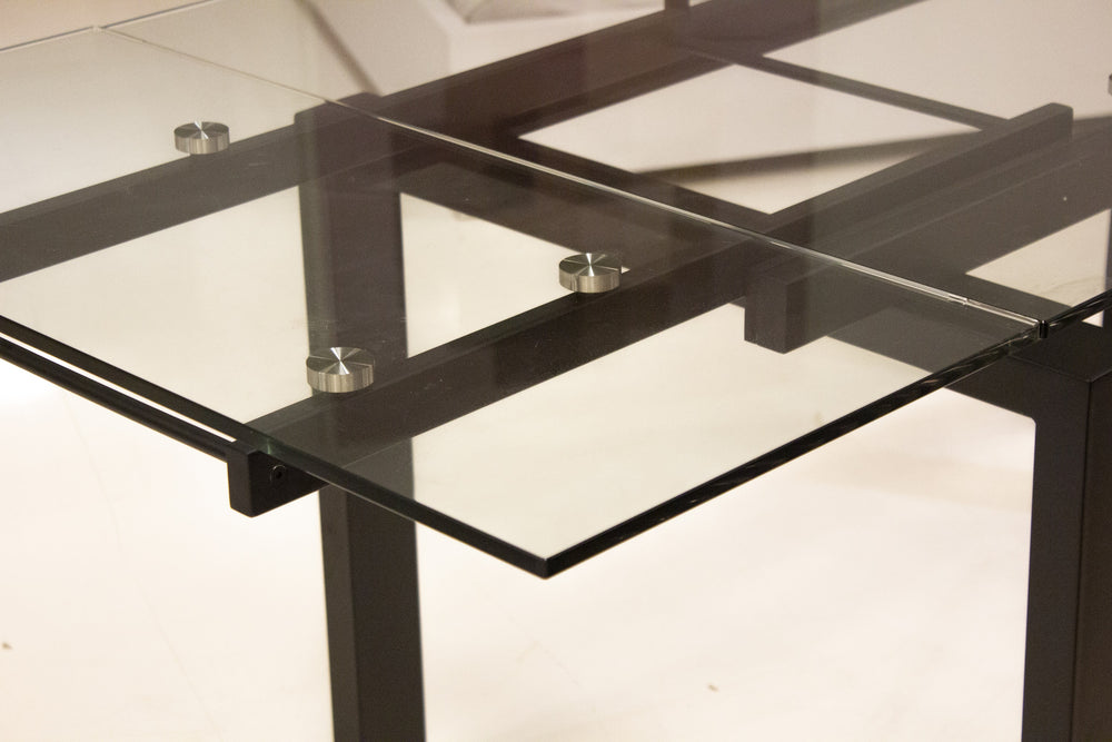 CANTRO Dining Table in black pc