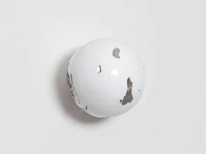Cast Root Wall Ball, Resin, White, SM