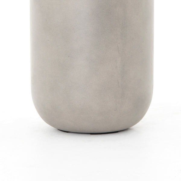 Ivan Round Planter