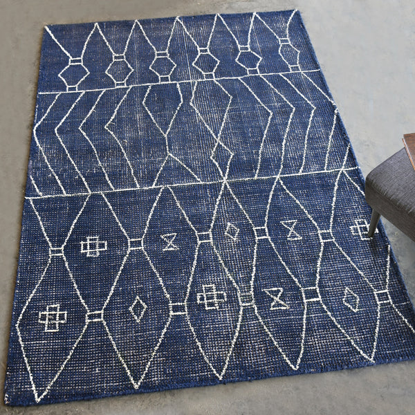 Fressia handwoven 5' X 8' Area Rug
