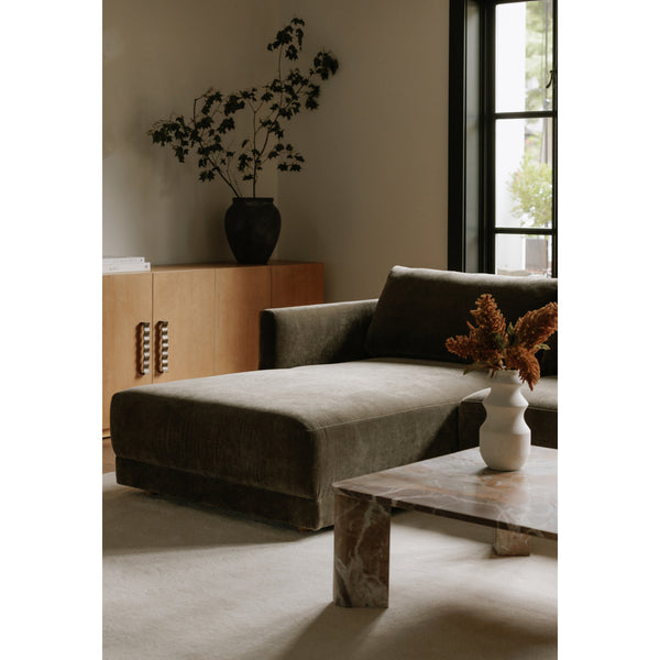 Bryn Sectional Right in Heritage Cedar Green