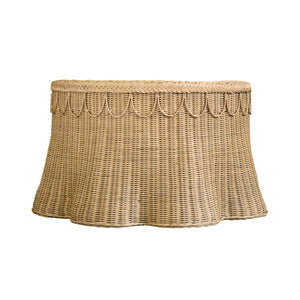 ROUND COFFEE TABLE WITH SCALLOPED DETAIL IN NATURAL WOVEN RATTAN