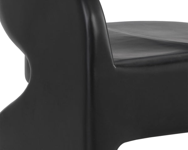 CURA LOUNGE CHAIR