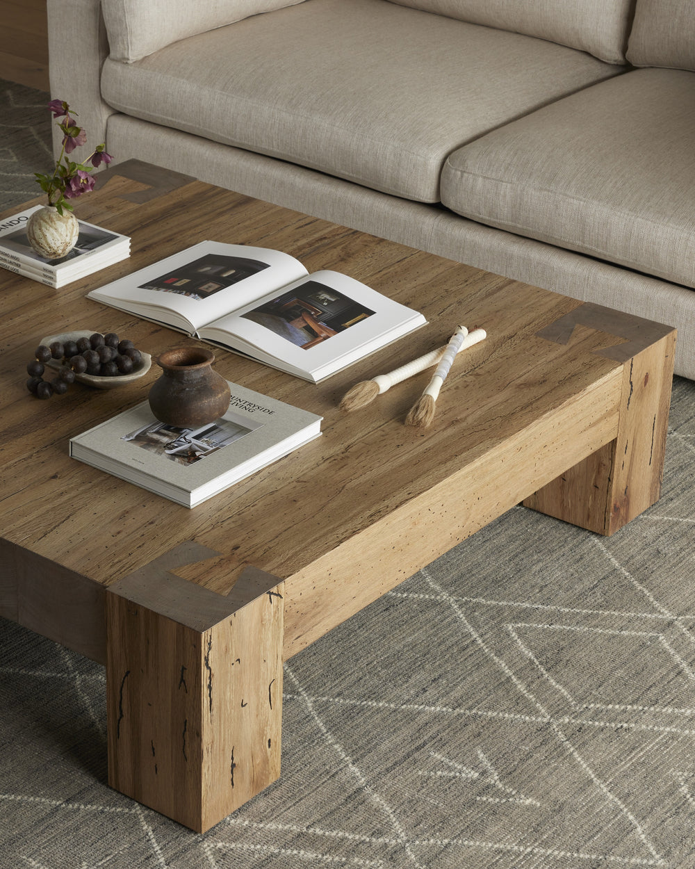 Abaso Coffee Table In Rustic Wormwood Oak