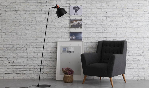 Hentz Floor Lamp - Matt Black