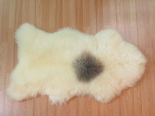 Shaggy and Soft Lambswool with Dot