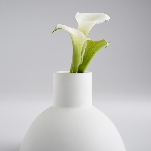 Purezza Vase in White