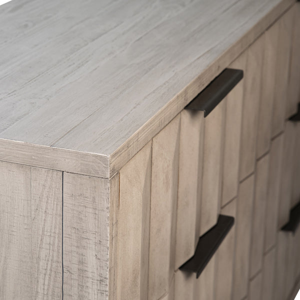 Leone Dresser