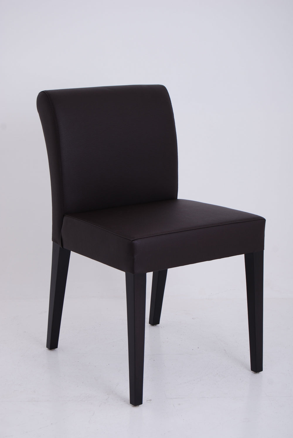 orchard chair in leather