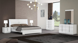 Ariya Dresser.