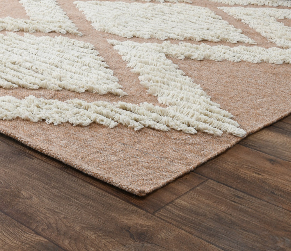 Indoor/Outdoor Avalon Rug - Sandstone, Diamond Pattern 5'x8'