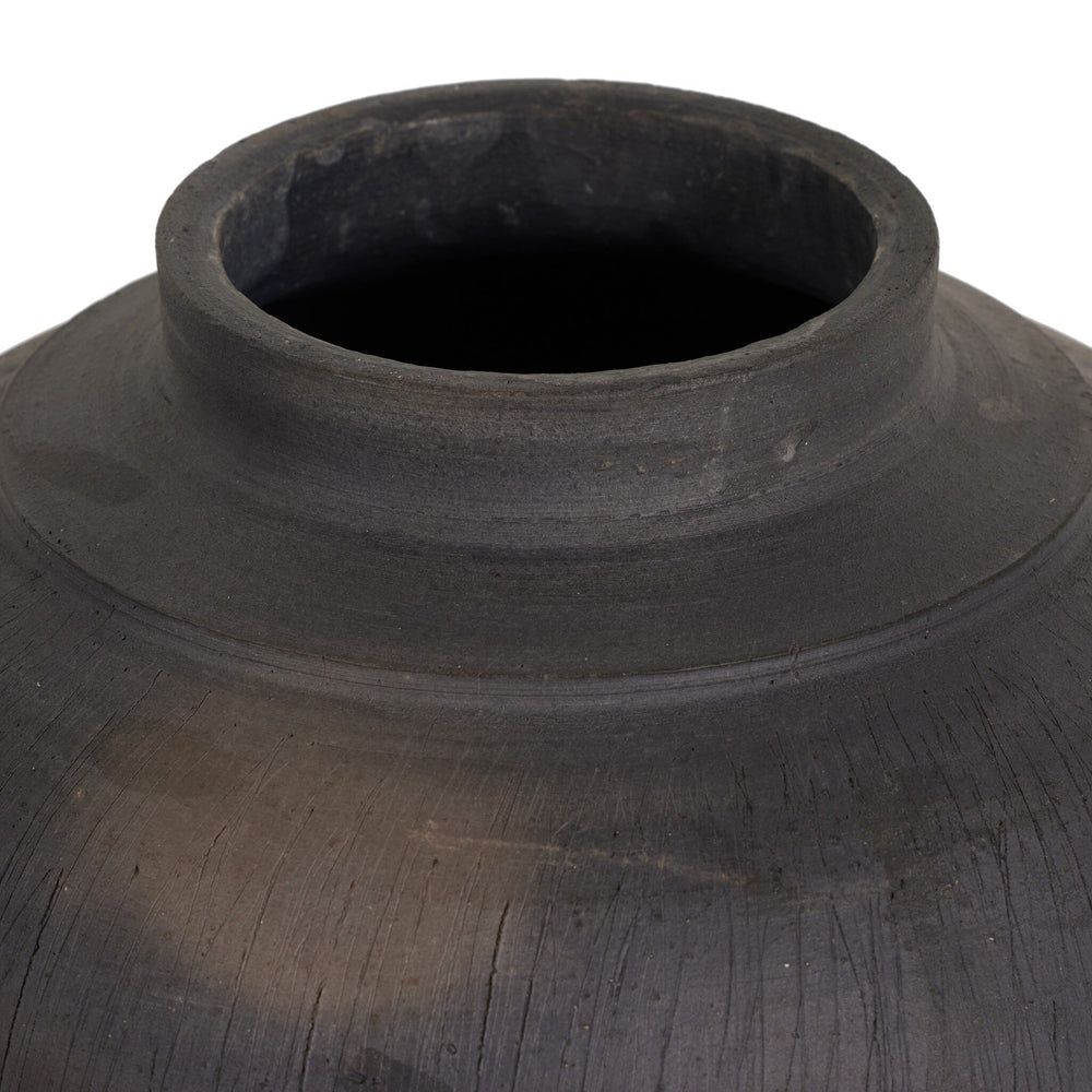 Clea Vessel - Aged Black Terracotta