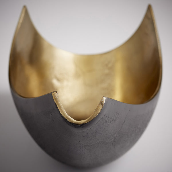 Boema Tray in Matt Black and Gold