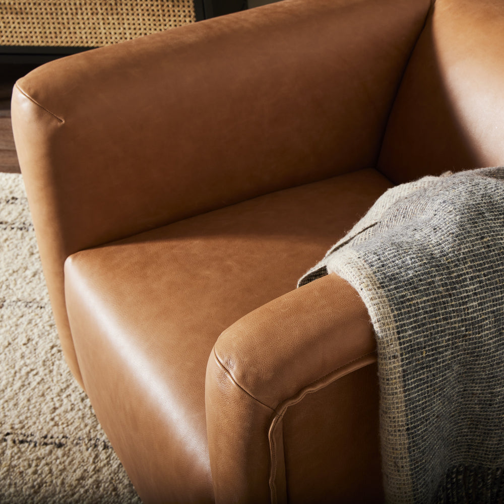 Wellborn Swivel Chair In Palermo Cognac