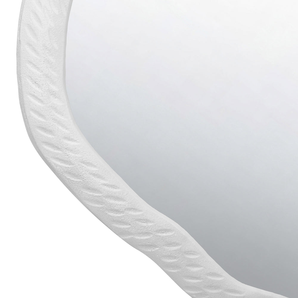 ROUND METAL MIRROR WITH ORGANIC TEXTURED MATTE WHITE FRAME