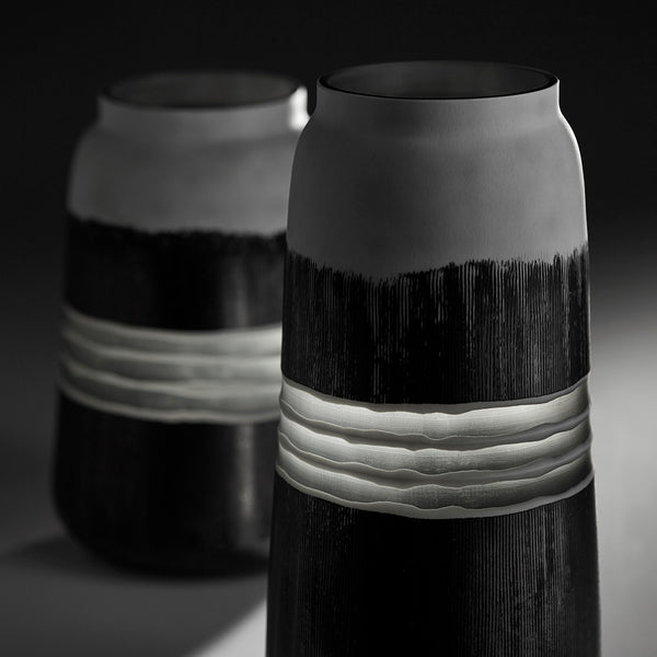 Borneo Vase in Black and White