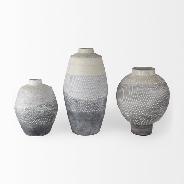 Blume 10H Off-White w/ Gray Textured Vase