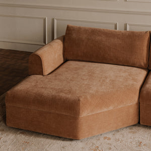 Madrid Right Sectional in Heritage Pink Chenille