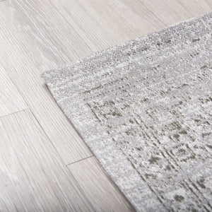 Kaiya  8 x 10 Rug