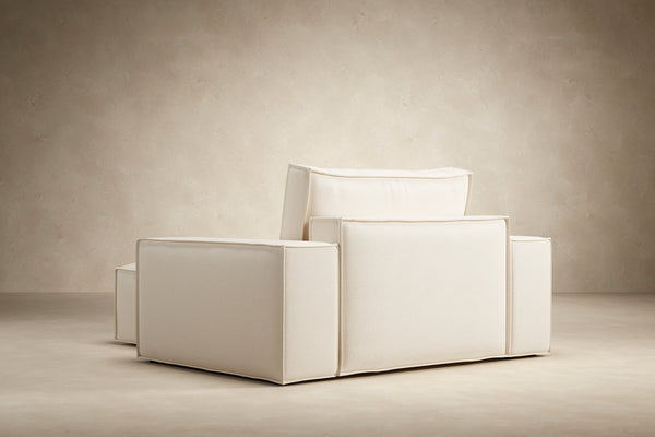 NEWILLA LOUNGER CHAIR W/WIDE ARM RESTS, 39"X61"