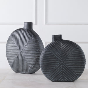 Viewpoint Aged Black Vases, Set/2