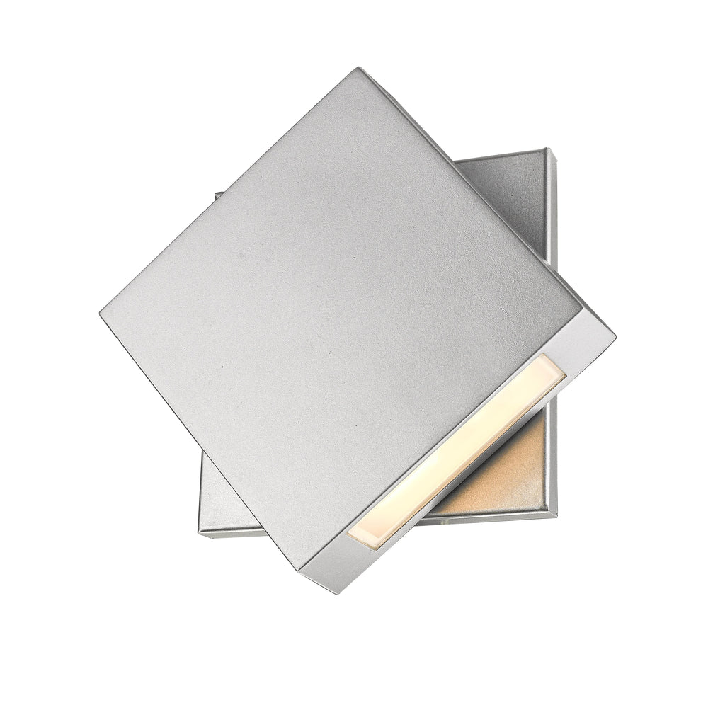 Quadrate 1 Light Outdoor Wall Sconce in Silver Finish