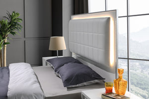 Giulia Night Stand Left Facing in White
