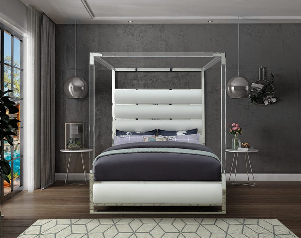 Renee Queen Bed In White Faux Leather