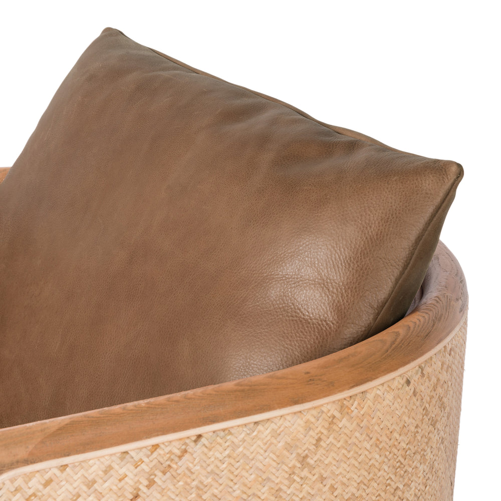 Newbury Swivel Chair In Palermo Cognac