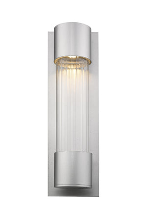 Striate 1 Light Outdoor Wall Sconce in Silver Finish