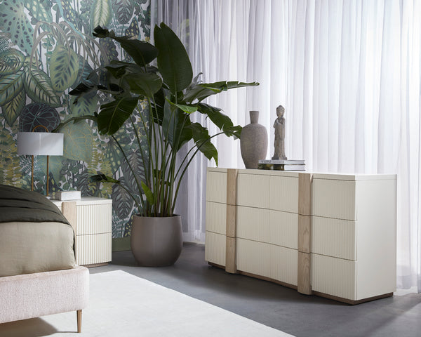VENETTA DRESSER