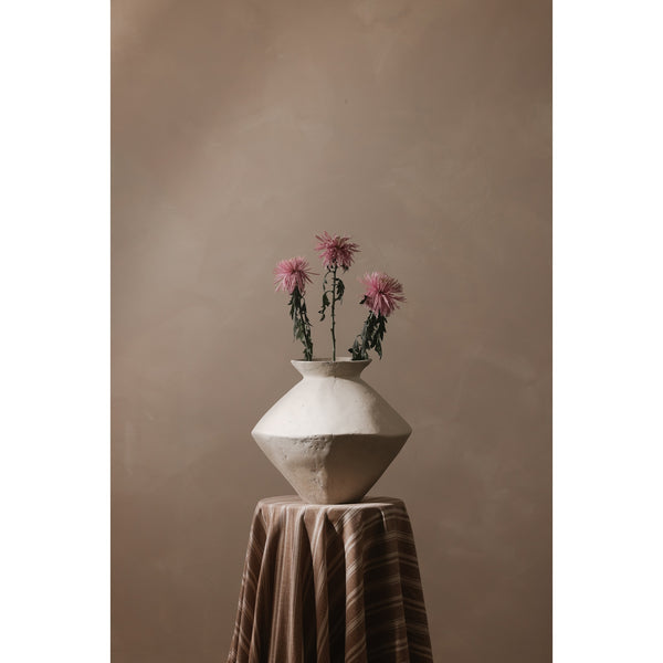 Moe's Raja Medium Decorative Vessel White