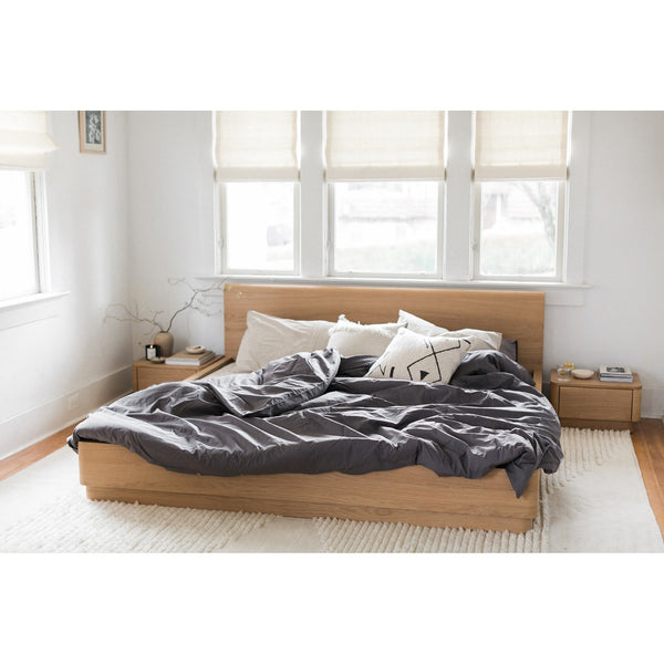 Moe's Round Off Queen Bed Light Oak Brown