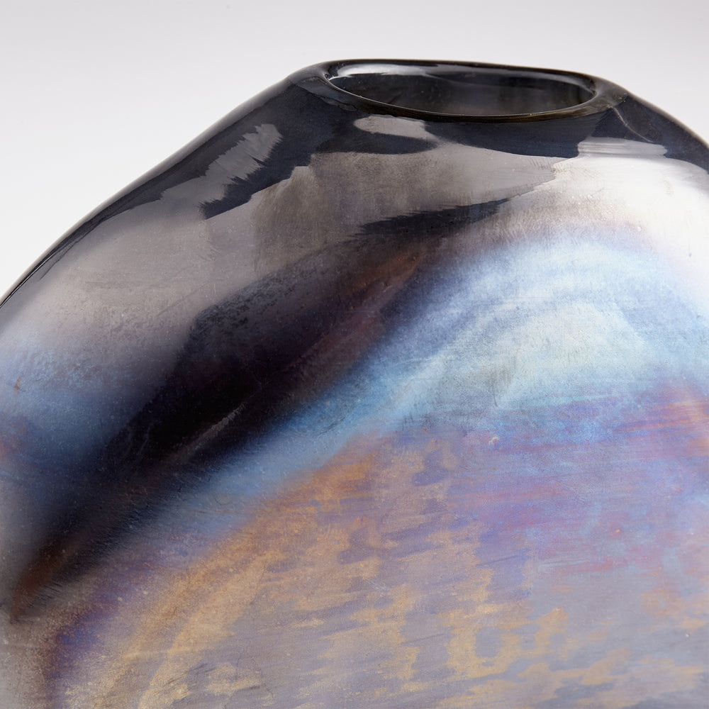 Montague Vase in Gun Metal