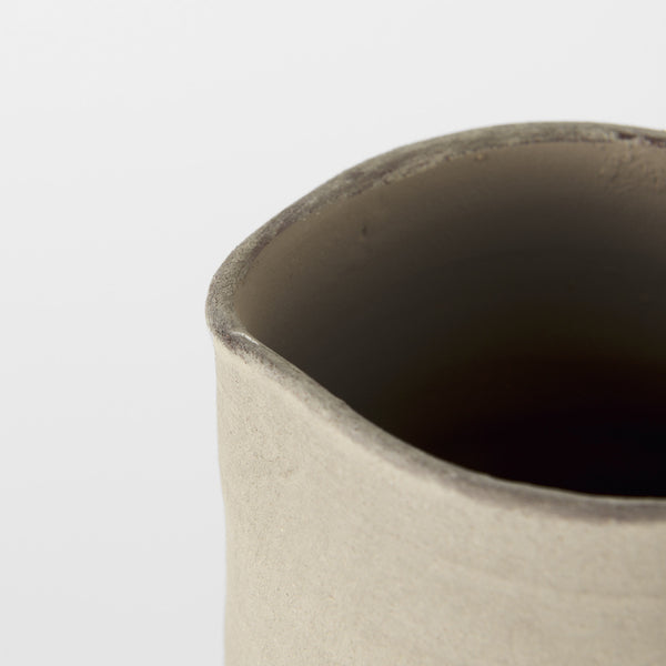 Garand Medium 15H Two-Toned White Natural Ceramic Jug